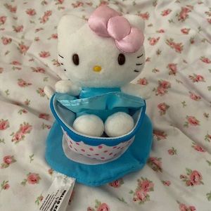 Mini Hello Kitty Plushie!